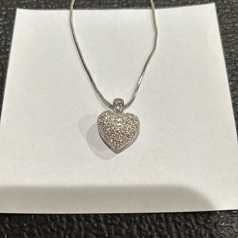 Flash sale 🔥NWT cubic zirconia Puffy Heart Necklace & 18 inch chain
